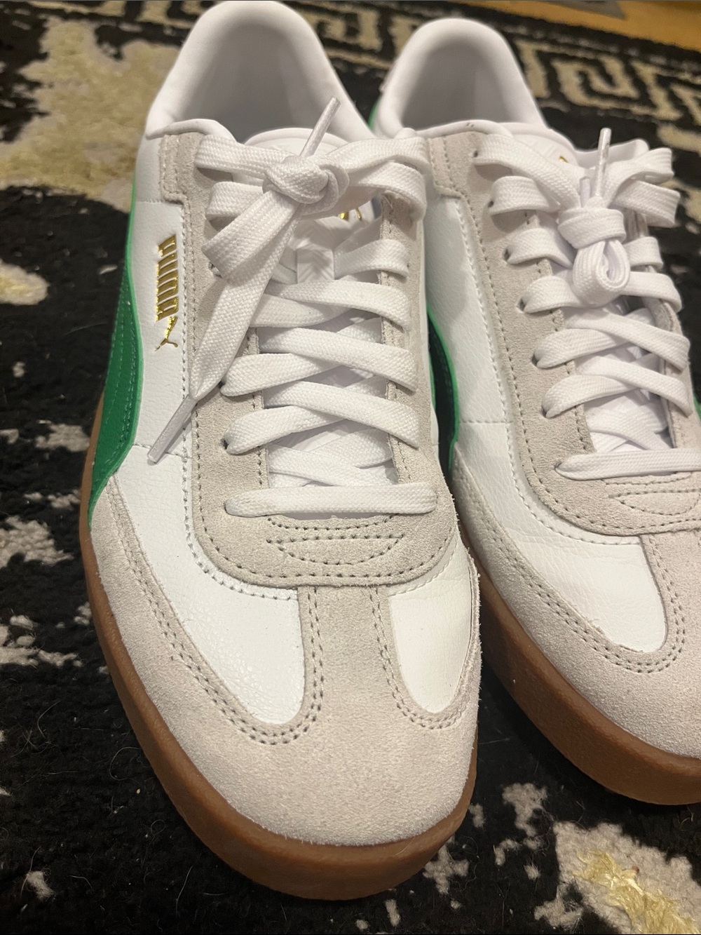 Puma White & Green Low-Top Sneakers with Gum Sole